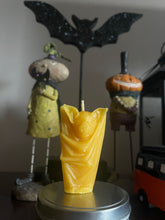 Load image into Gallery viewer, Bat Beeswax Candle
